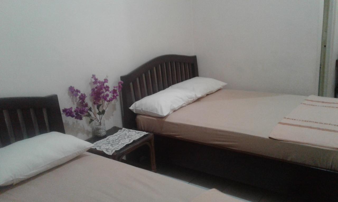 Canary Guesthouse Yogyakarta Kültér fotó